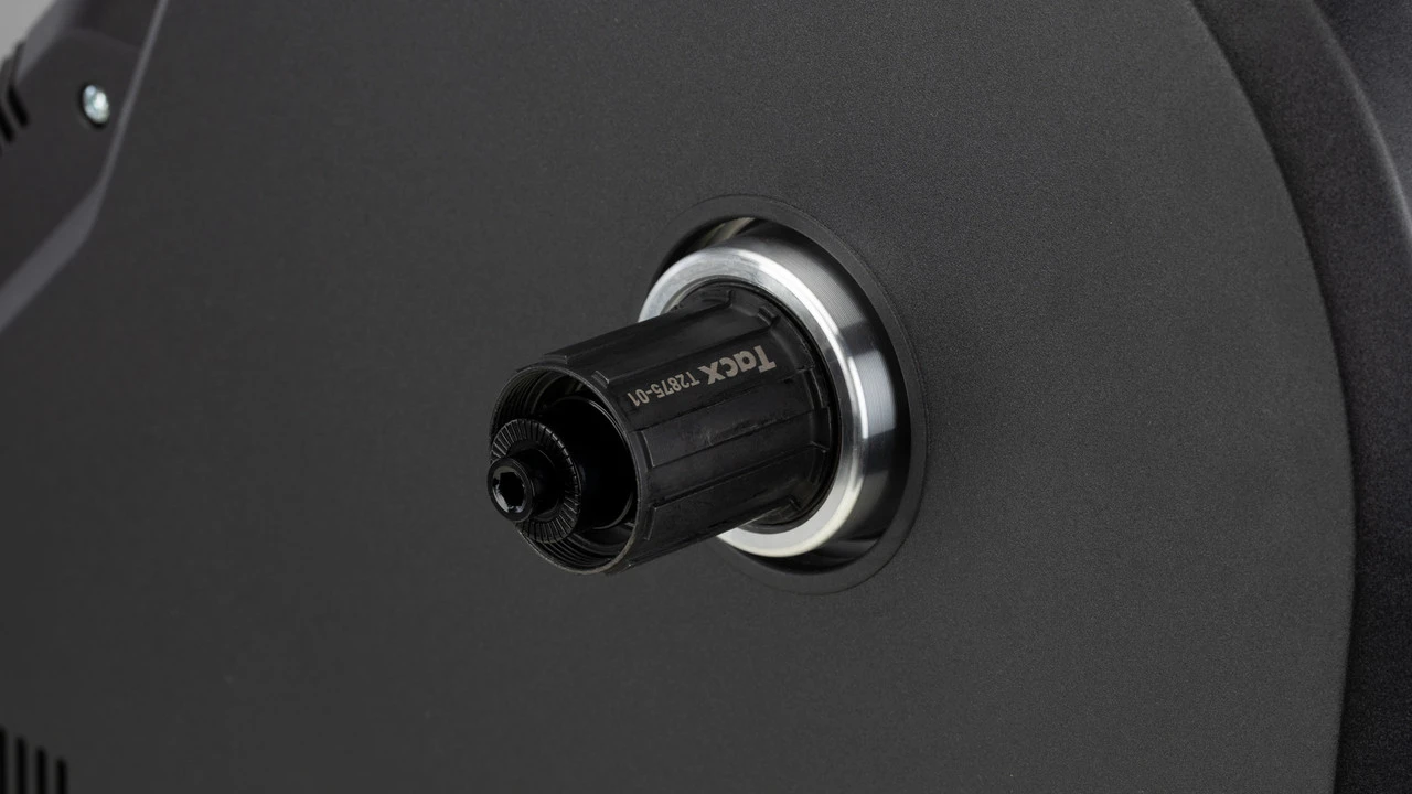 TACX Flux 2 Smart T2980 Rollentrainer 7 TACX Flux 2 Smart T2980 Rollentrainer – Bild 7